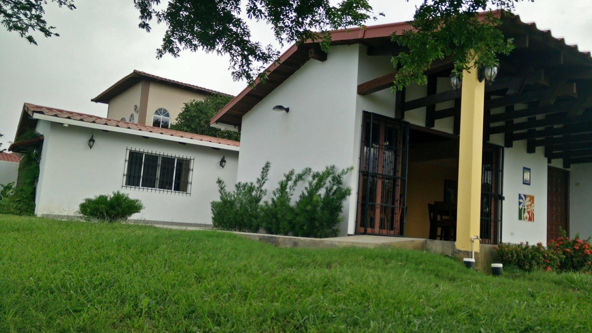 El Mirador Suites Managua Exterior photo