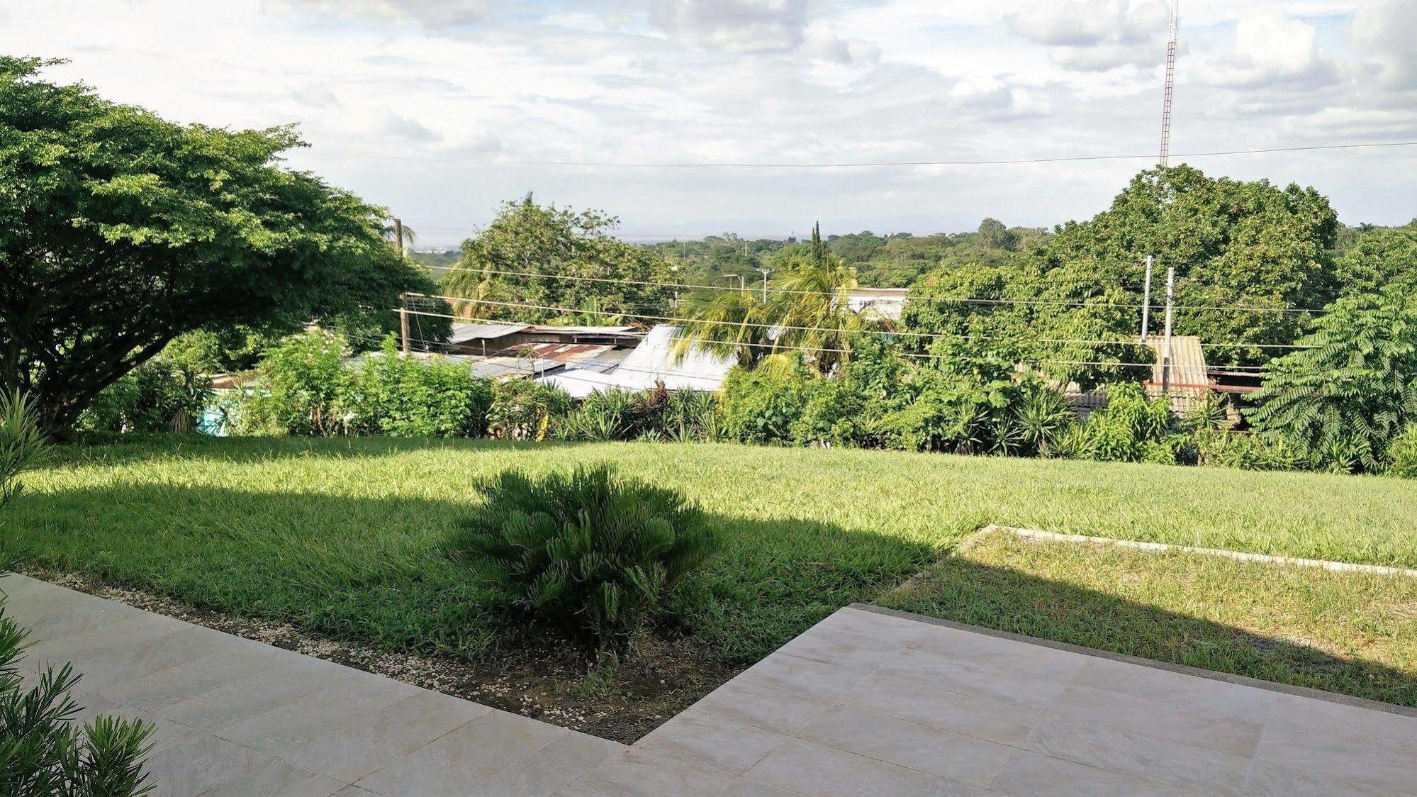 El Mirador Suites Managua Exterior photo